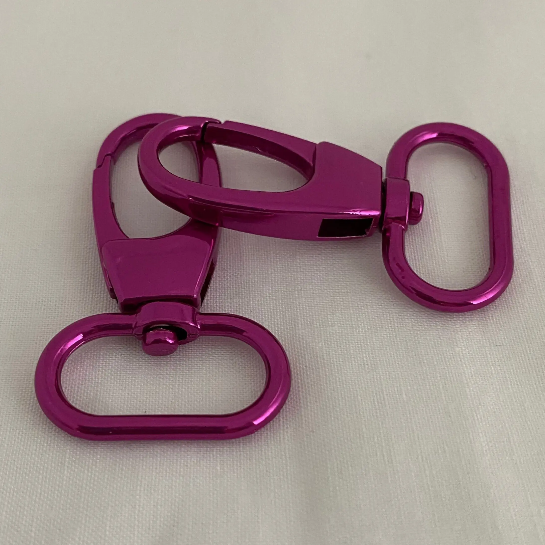 Karabiner Intense Colors, 25 mm, pink – Bild 3