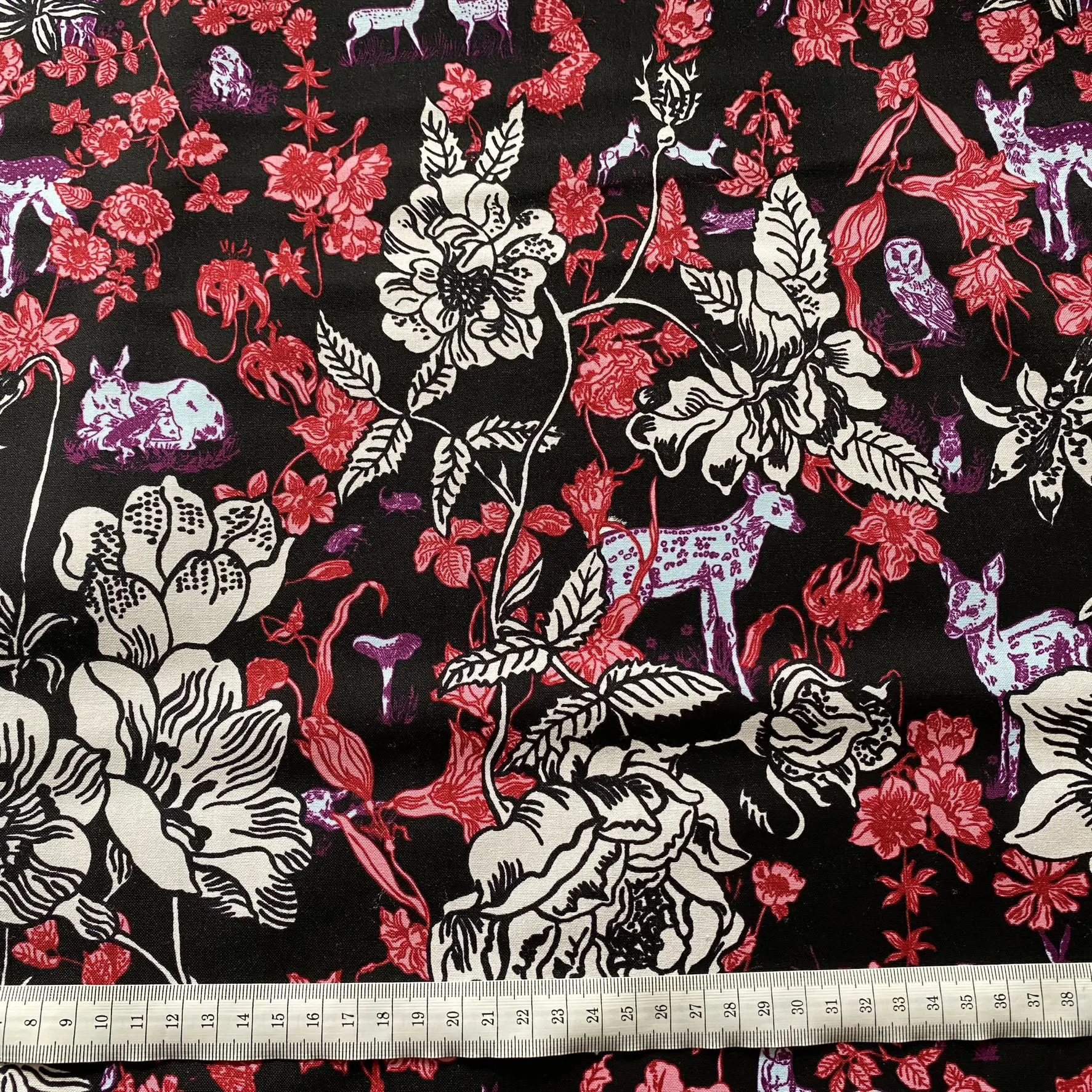 Woodland Walk - Fawn in Flowers, Schwarz, Nathalie Lete – Bild 8