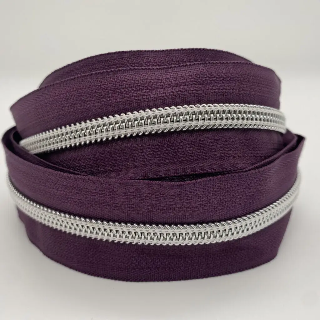 Reststück 1,75 m - Reißverschluss Silver Star, breit, aubergine