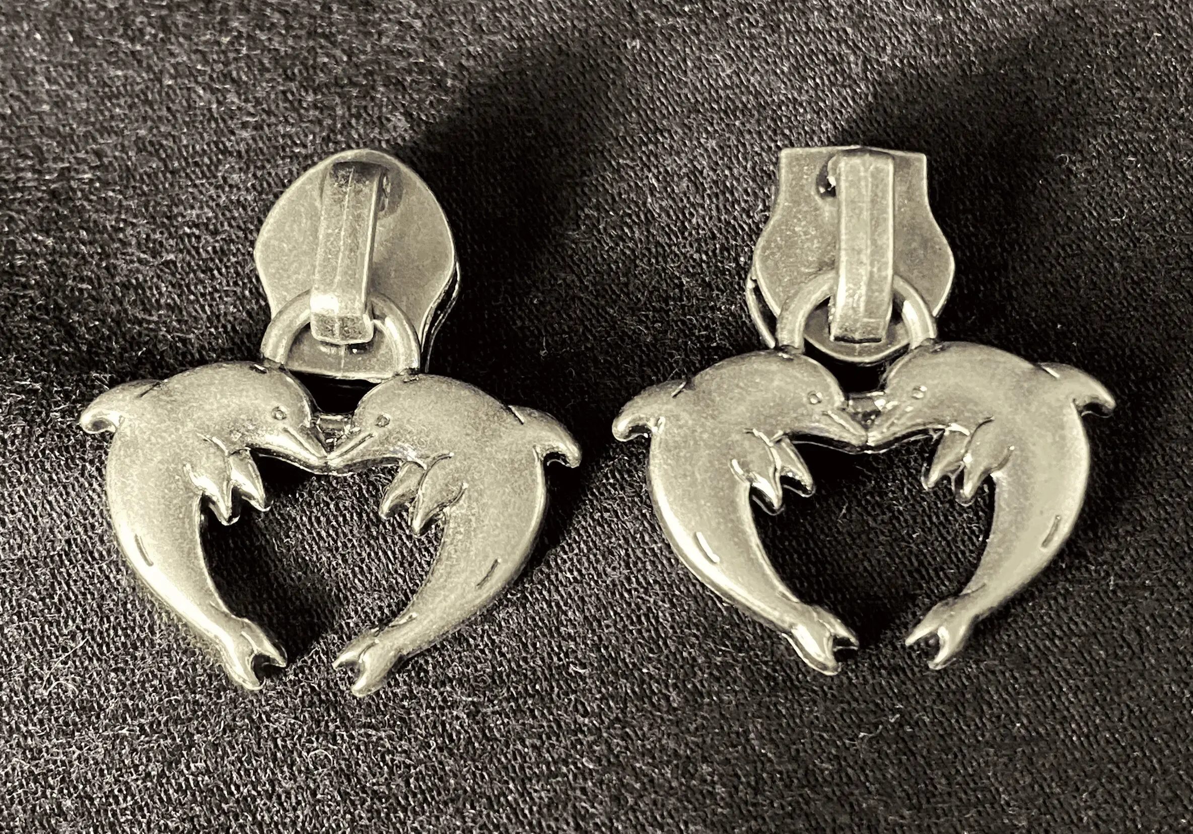 Zipper Dolphin-Heart, breit, antiksilber – Bild 2