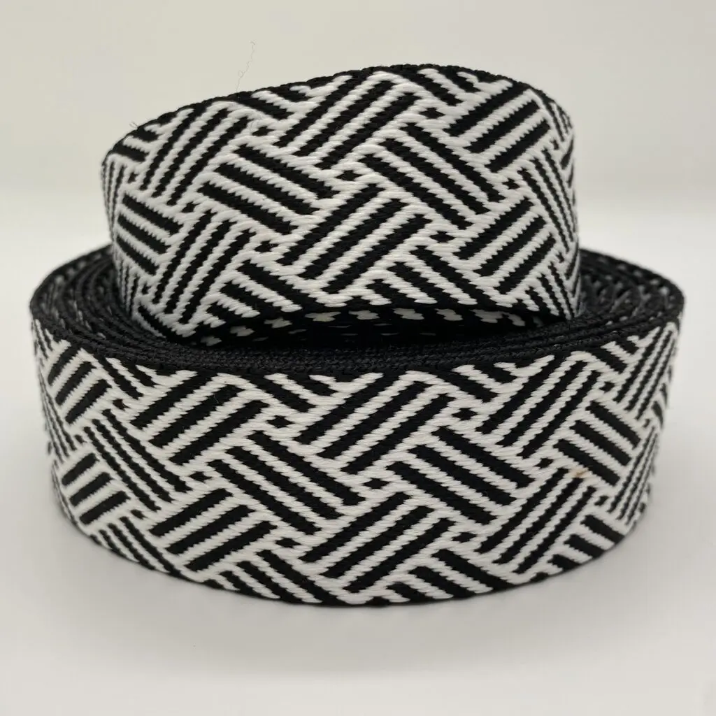 Gurtbänder Braided