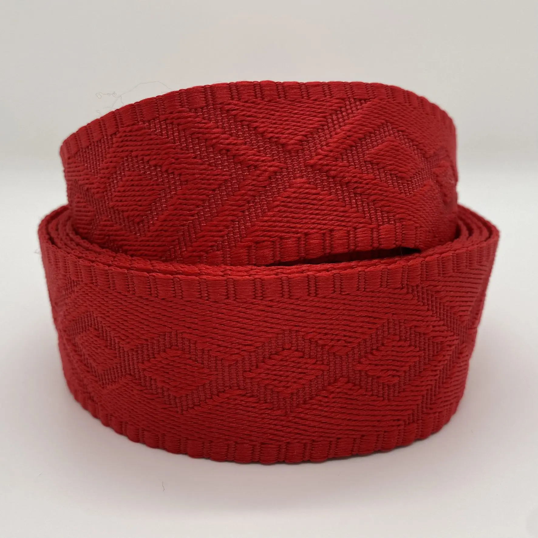 0,9 m Reststück - Gurtband Ethno, 38mm, rot