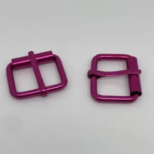 Hochwertige Rollschnalle Intense Colors Pink für 25 mm Gurtband mit integrierter Rolle zur einfachen und materialschonenden Verstellung von Gurten und Gürteln.