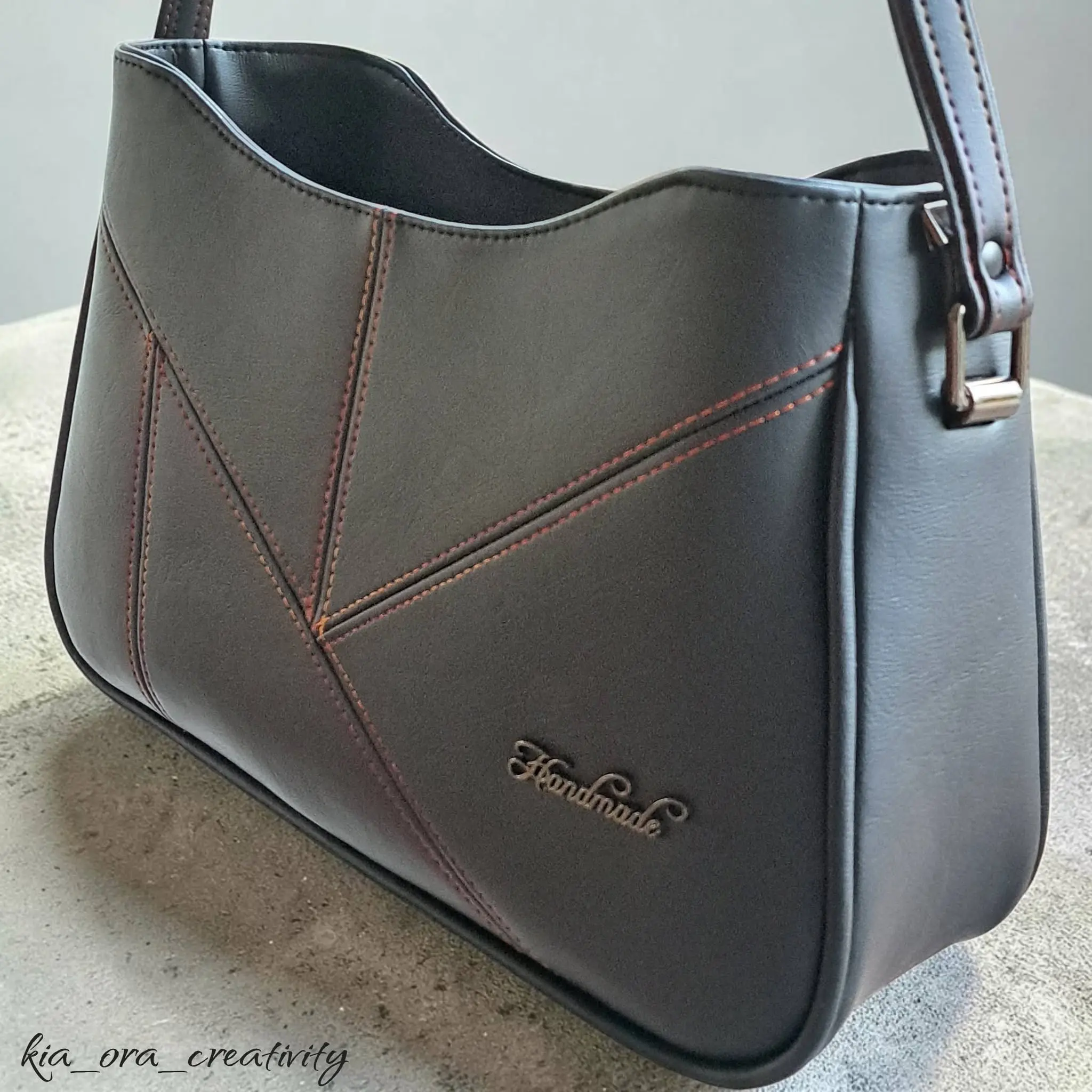 Kunstleder Marina Schwarz - Premium-Kunstleder Made in Germany – Bild 8