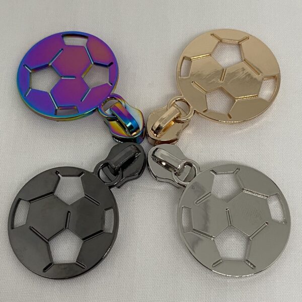 Zipper Fußball, breit