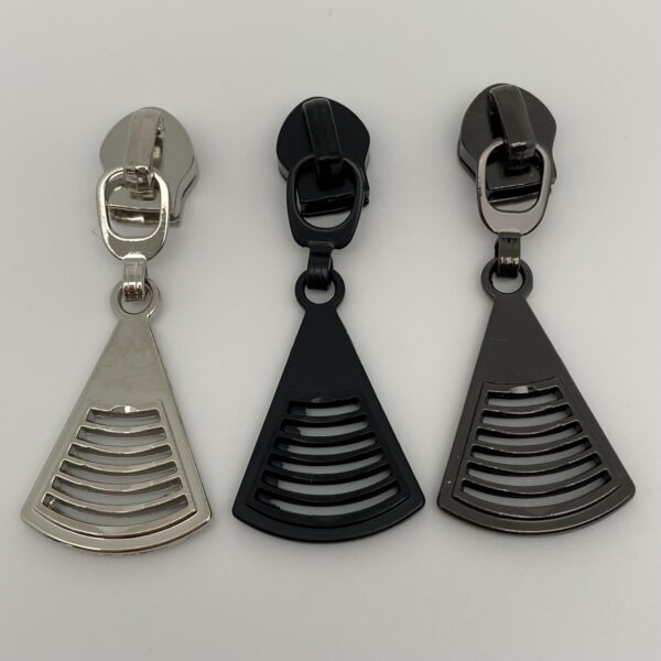 Zipper Triangle, breit, mattschwarz – Bild 4