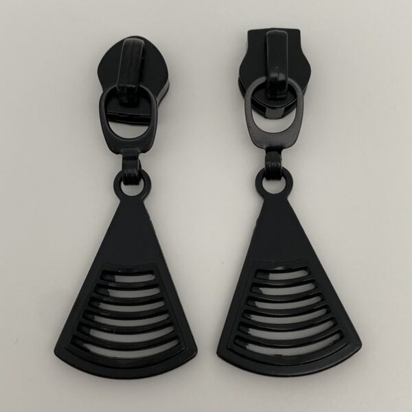 Zipper Triangle, breit, mattschwarz – Bild 2