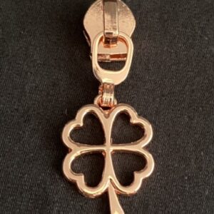 Zipper Glücksklee, breit, lang, roségold